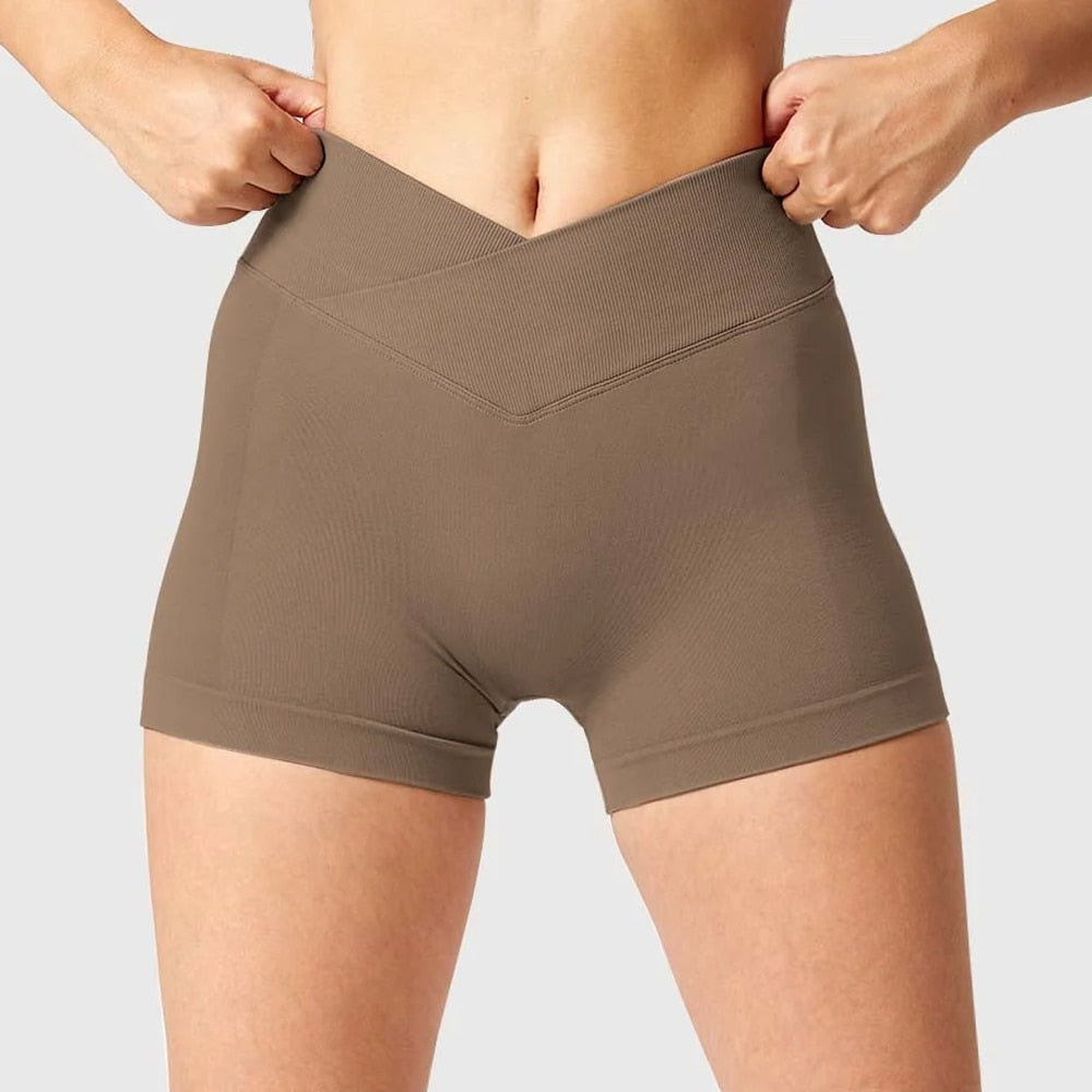 Seamless V Scrunch Booty Shorts